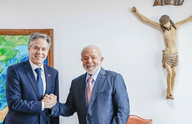 Brasil e EUA querem Palestina, diz Lula após conversar com americano