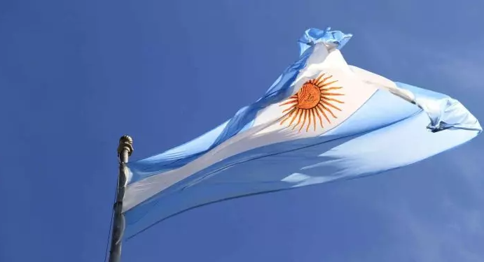 Pobreza na Argentina atinge 52,9% da população