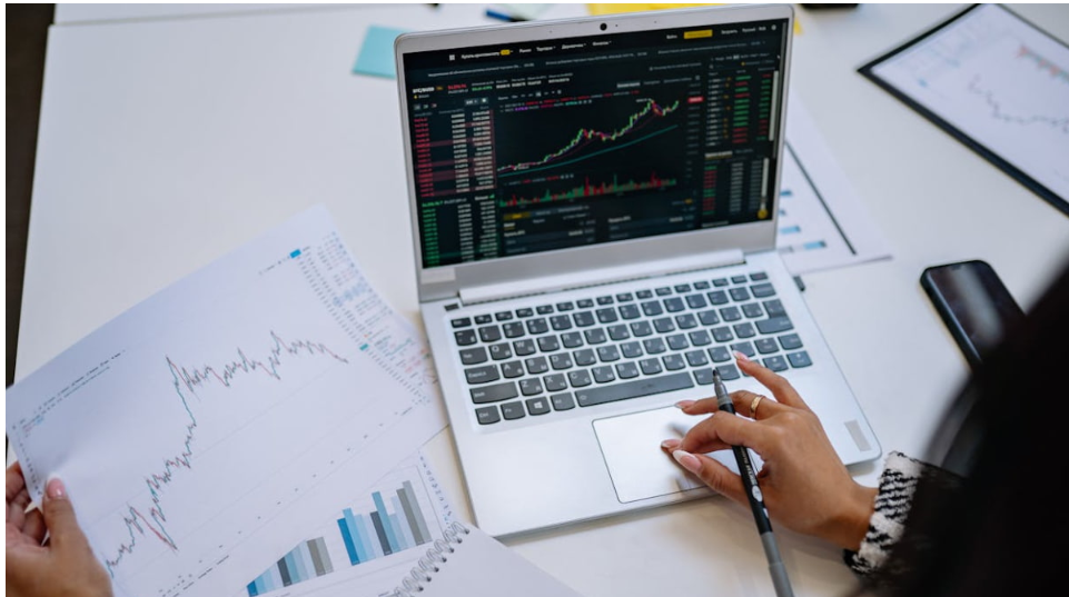 Salário Mínimo 2025: confira o impacto na economia!