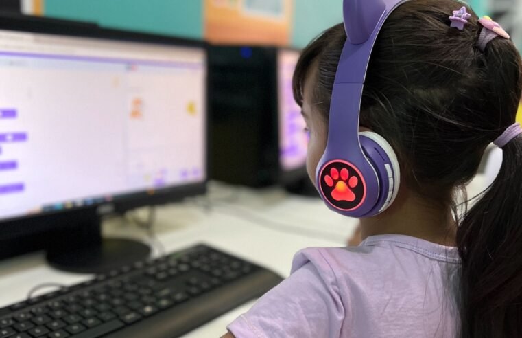 Cursos gratuitos de criação de games são ofertados para meninas de escolas públicas do Amazonas