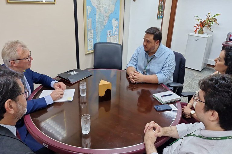 Suframa recebe embaixador da Bélgica para tratar de oportunidades bilaterais e Zona Franca de Manaus