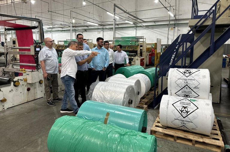 Comitiva da Suframa conhece operações de três empresas em Manaus